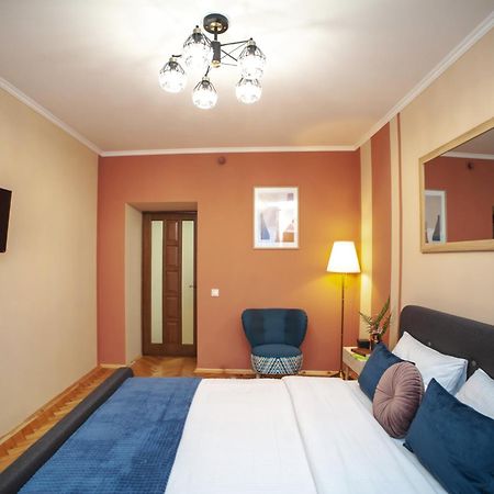 Romantic Suite, 3Mins To Rynok Square Львів Екстер'єр фото