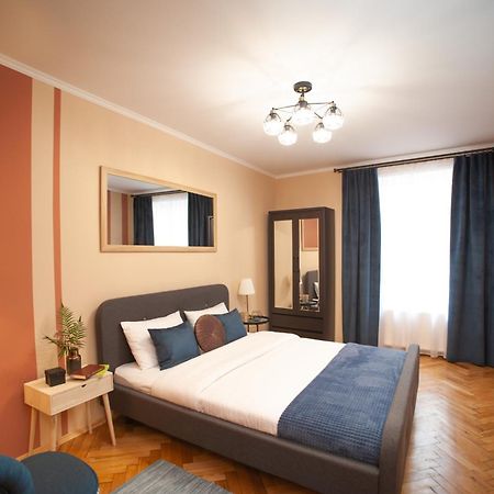 Romantic Suite, 3Mins To Rynok Square Львів Екстер'єр фото