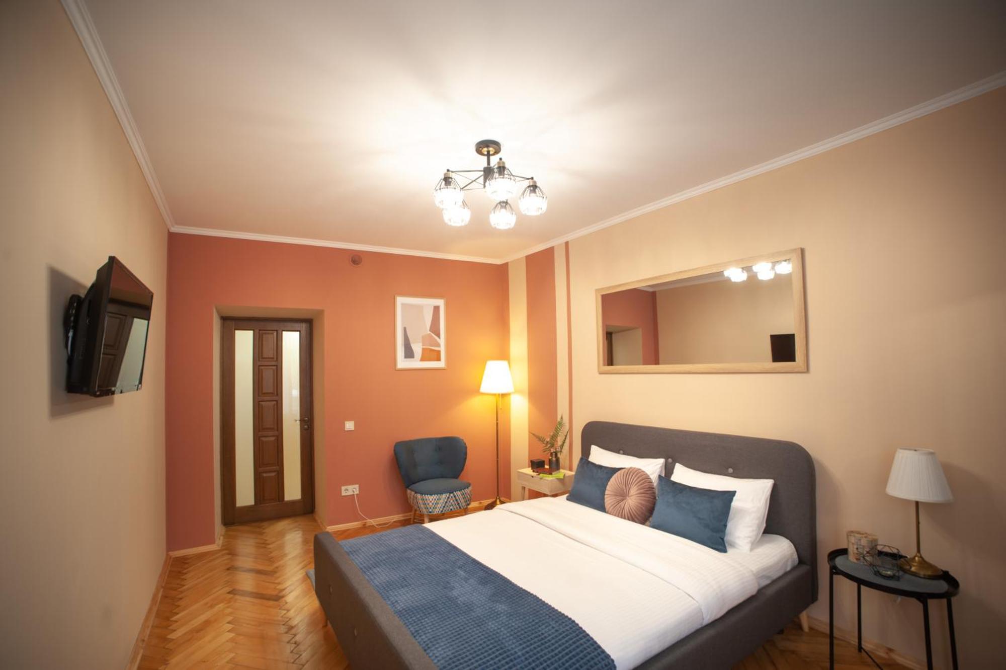 Romantic Suite, 3Mins To Rynok Square Львів Екстер'єр фото